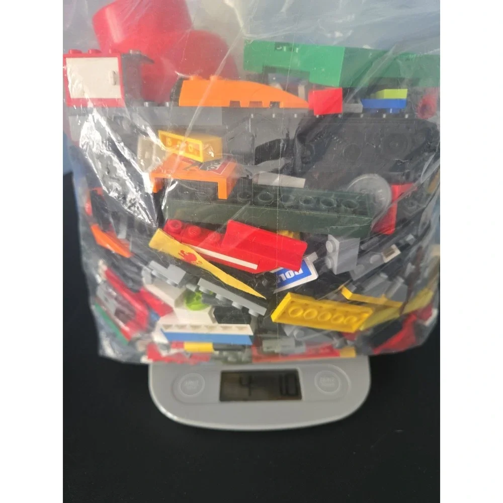LEGO 4 LB Bags Of Bulk Assorted Parts Pieces Bricks Lots‎ of Variety